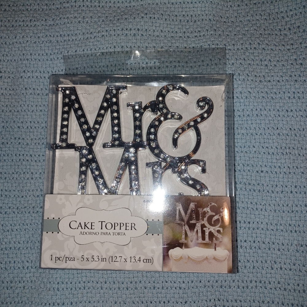 Mr. & Mrs. Cake topper